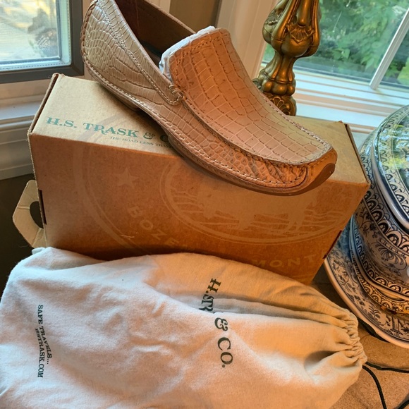 COPY - Ladies size 9, brand new, Trask loafers - Picture 4 of 7